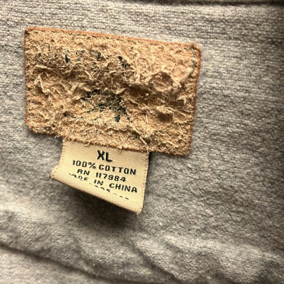 Grizzly Men’s Shirt - Picture 4 of 8